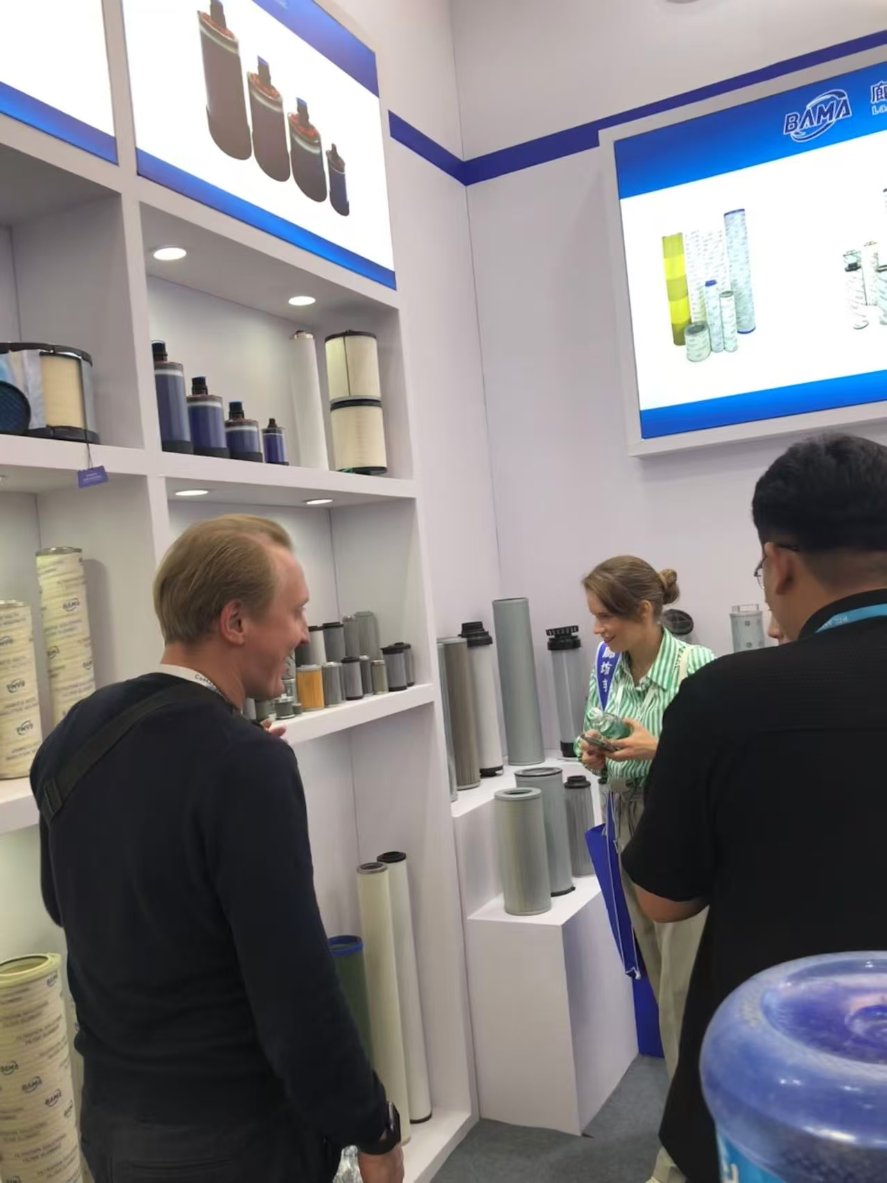 0ad162c05da6d79a907d5818a2bb64e